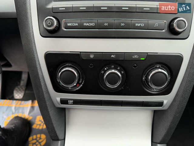 Шкода Октавія, об'ємом двигуна 1.6 л та пробігом 195 тис. км за 8499 $, фото 35 на Automoto.ua