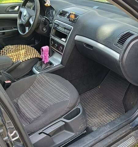 Шкода Октавия, объемом двигателя 1.6 л и пробегом 197 тыс. км за 6700 $, фото 4 на Automoto.ua
