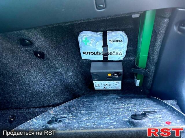 Шкода Октавия 2009 в Виннице на Automoto.ua Шкода Октавия, объемом двигателя 1.4 л и пробегом 227 тыс. км за 7400 $, фото 9 на Automoto.ua