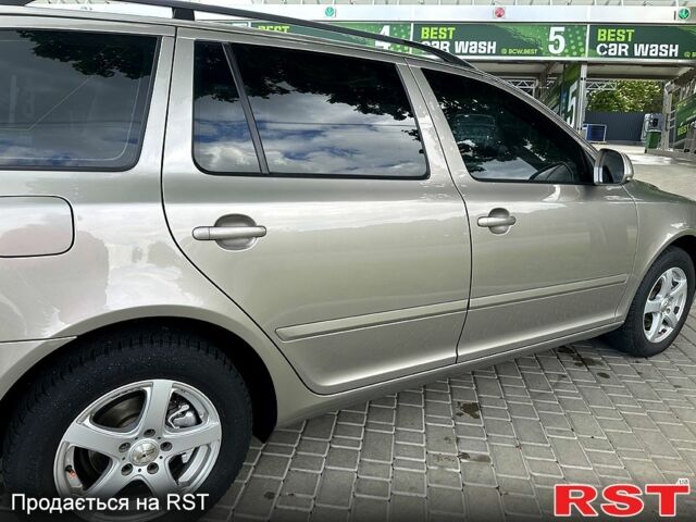 Шкода Октавия 2009 в Кропивницком (Кировограде) на Automoto.ua Шкода Октавия, объемом двигателя 1.8 л и пробегом 204 тыс. км за 7999 $, фото 3 на Automoto.ua