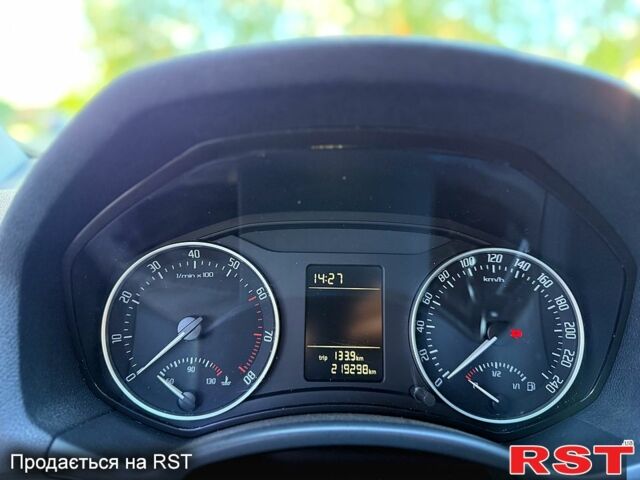 Шкода Октавия, объемом двигателя 1.6 л и пробегом 218 тыс. км за 9200 $, фото 7 на Automoto.ua