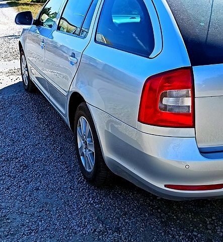 Шкода Октавия, объемом двигателя 18 л и пробегом 204 тыс. км за 7000 $, фото 1 на Automoto.ua