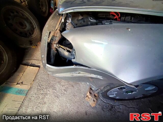 Шкода Октавія, об'ємом двигуна 1.6 л та пробігом 211 тис. км за 3000 $, фото 4 на Automoto.ua