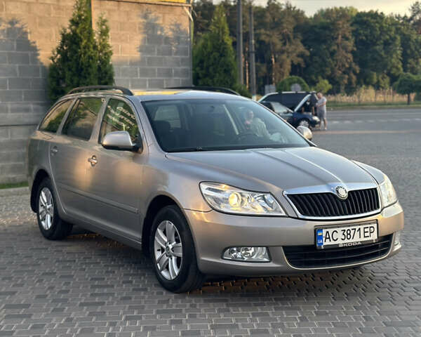 Шкода Октавія, об'ємом двигуна 1.6 л та пробігом 218 тис. км за 7650 $, фото 6 на Automoto.ua