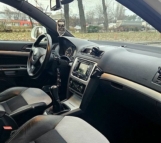 Шкода Октавия, объемом двигателя 20 л и пробегом 336 тыс. км за 9000 $, фото 5 на Automoto.ua