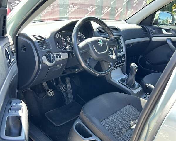 Шкода Октавія, об'ємом двигуна 1.6 л та пробігом 251 тис. км за 7500 $, фото 20 на Automoto.ua