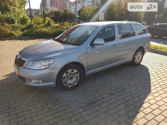 Шкода Октавия, объемом двигателя 1.6 л и пробегом 245 тыс. км за 9000 $, фото 2 на Automoto.ua