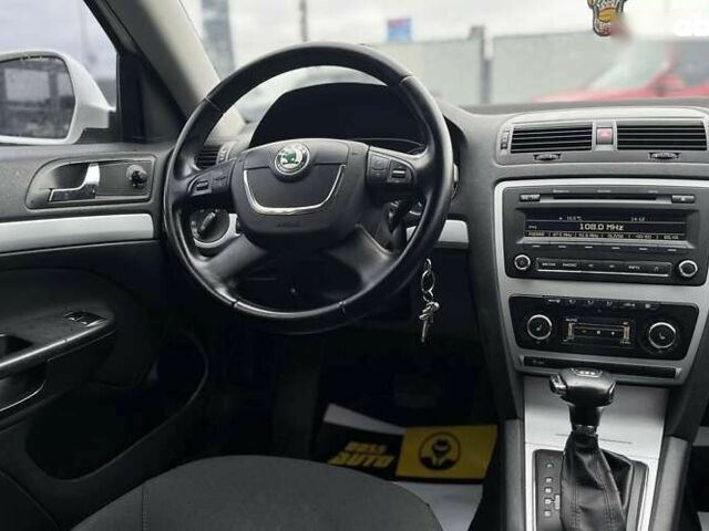 Шкода Октавія, об'ємом двигуна 2 л та пробігом 364 тис. км за 8800 $, фото 20 на Automoto.ua