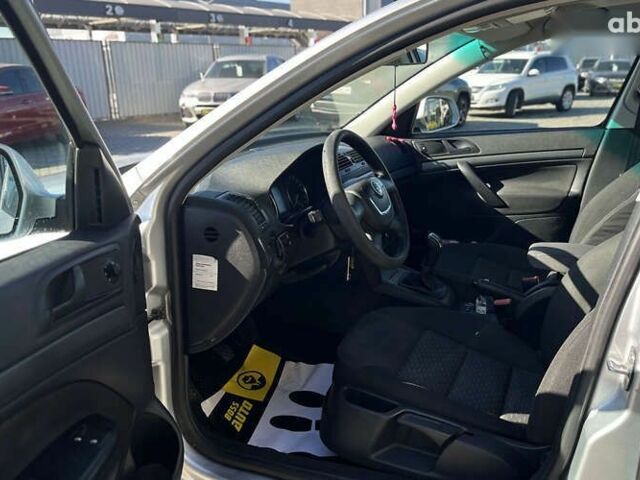 Шкода Октавия, объемом двигателя 1.9 л и пробегом 302 тыс. км за 7400 $, фото 9 на Automoto.ua