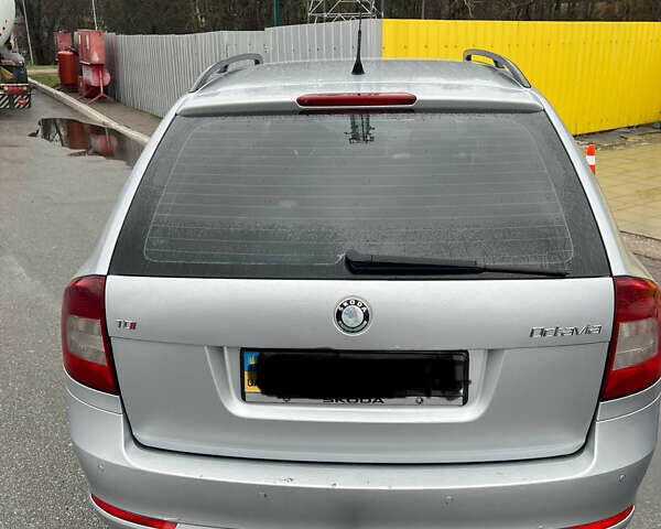 Шкода Октавия, объемом двигателя 0 л и пробегом 250 тыс. км за 7700 $, фото 1 на Automoto.ua