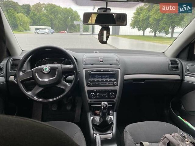Шкода Октавия, объемом двигателя 1.99 л и пробегом 230 тыс. км за 7999 $, фото 6 на Automoto.ua