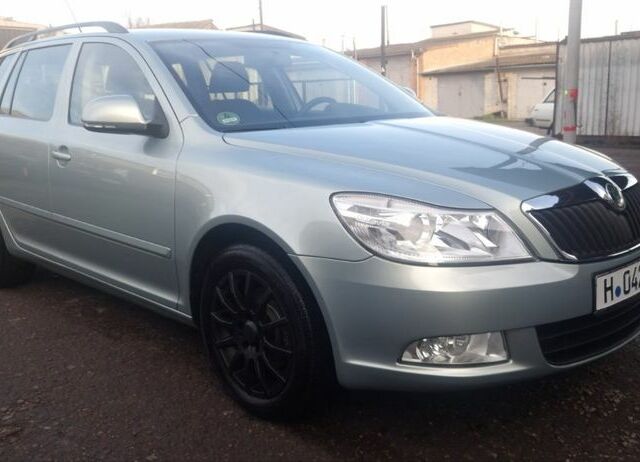 Шкода Октавия, объемом двигателя 1.6 л и пробегом 175 тыс. км за 8600 $, фото 1 на Automoto.ua