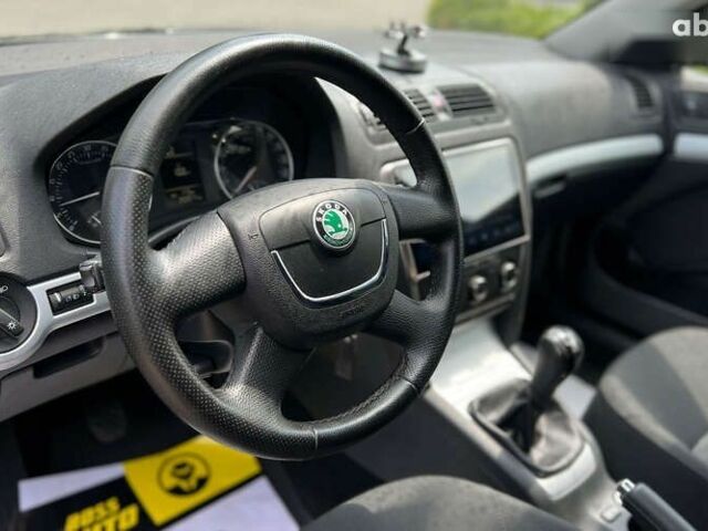 Шкода Октавія, об'ємом двигуна 1.6 л та пробігом 268 тис. км за 7999 $, фото 14 на Automoto.ua