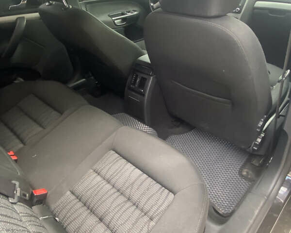 Шкода Октавія, об'ємом двигуна 1.8 л та пробігом 200 тис. км за 9000 $, фото 7 на Automoto.ua