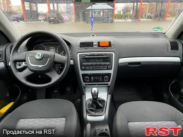 Шкода Октавия, объемом двигателя 16 л и пробегом 200 тыс. км за 8550 $, фото 9 на Automoto.ua