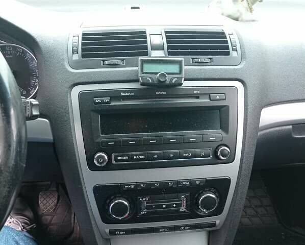 Шкода Октавия, объемом двигателя 0 л и пробегом 245 тыс. км за 7800 $, фото 19 на Automoto.ua