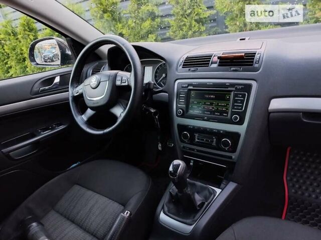 Шкода Октавия, объемом двигателя 1.8 л и пробегом 185 тыс. км за 7500 $, фото 3 на Automoto.ua