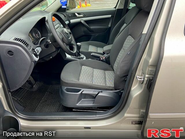 Шкода Октавия, объемом двигателя 16 л и пробегом 200 тыс. км за 8550 $, фото 10 на Automoto.ua