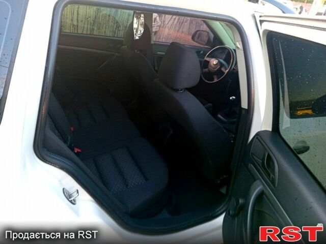 Шкода Октавия, объемом двигателя 16 л и пробегом 227 тыс. км за 7500 $, фото 9 на Automoto.ua