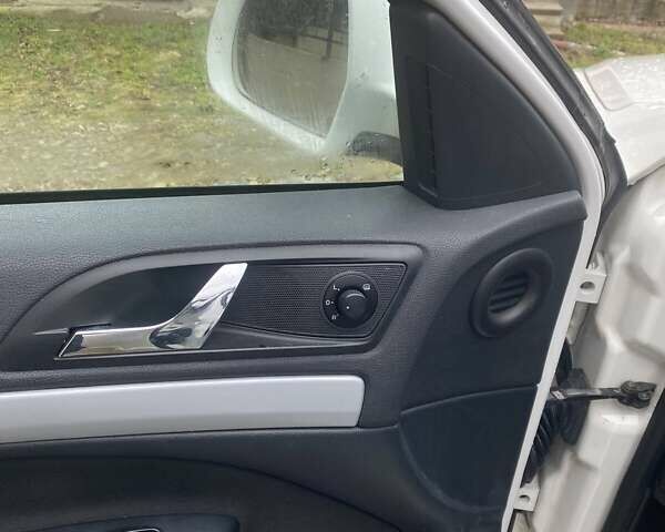 Шкода Октавия, объемом двигателя 1.6 л и пробегом 270 тыс. км за 8200 $, фото 7 на Automoto.ua