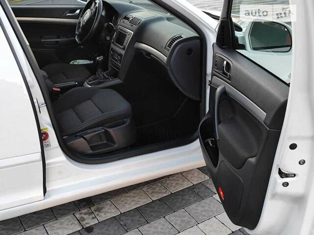 Шкода Октавия, объемом двигателя 1.6 л и пробегом 195 тыс. км за 9400 $, фото 36 на Automoto.ua