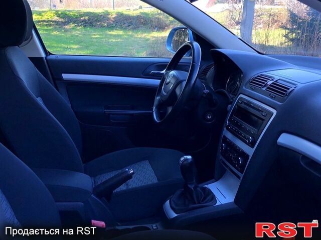 Шкода Октавия, объемом двигателя 14 л и пробегом 186 тыс. км за 7300 $, фото 7 на Automoto.ua
