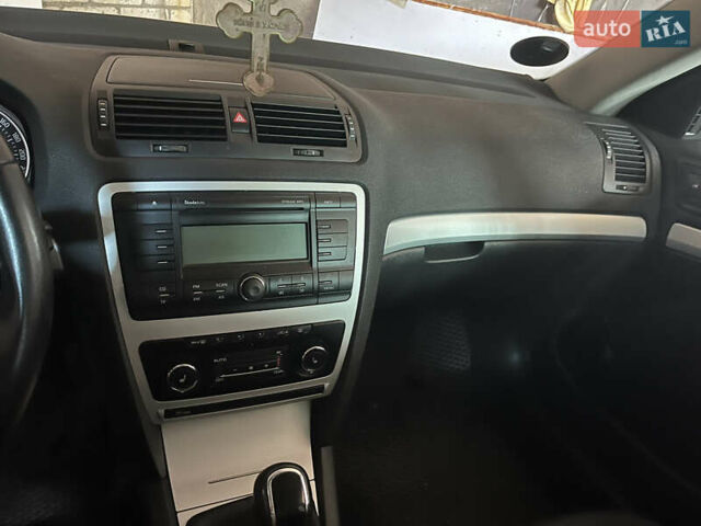 Шкода Октавія, об'ємом двигуна 1.2 л та пробігом 215 тис. км за 6900 $, фото 8 на Automoto.ua