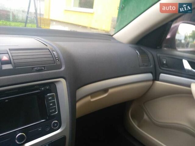 Шкода Октавия, объемом двигателя 2 л и пробегом 178 тыс. км за 10600 $, фото 6 на Automoto.ua
