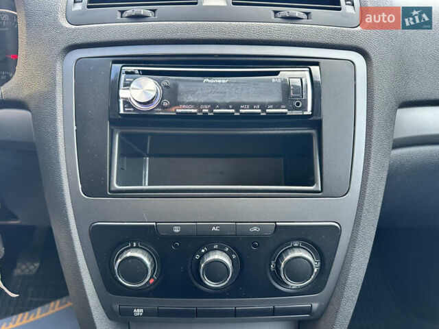 Шкода Октавія, об'ємом двигуна 1.6 л та пробігом 218 тис. км за 7999 $, фото 49 на Automoto.ua