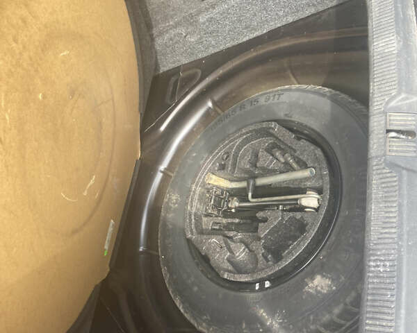 Шкода Октавия, объемом двигателя 1.6 л и пробегом 323 тыс. км за 8800 $, фото 10 на Automoto.ua