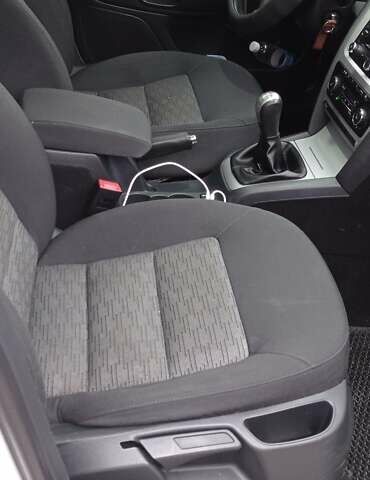Шкода Октавия, объемом двигателя 2 л и пробегом 240 тыс. км за 10700 $, фото 3 на Automoto.ua