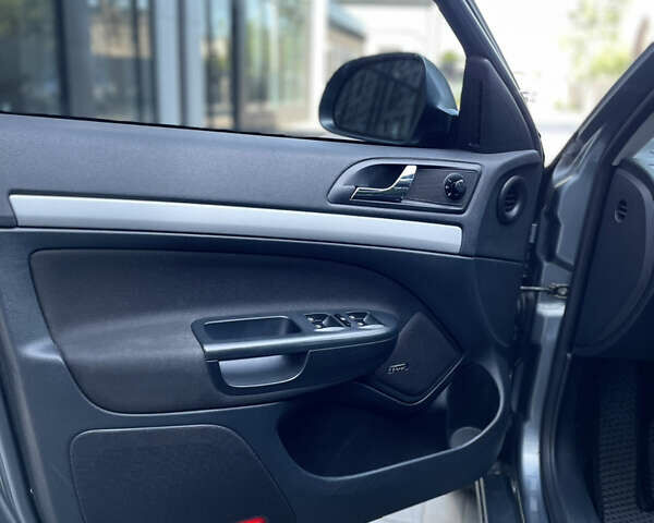 Шкода Октавия, объемом двигателя 2 л и пробегом 292 тыс. км за 8600 $, фото 9 на Automoto.ua