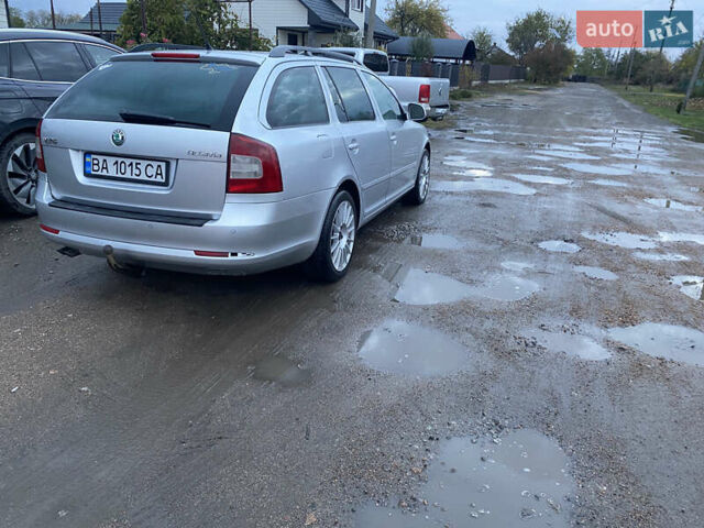 Шкода Октавія, об'ємом двигуна 2 л та пробігом 350 тис. км за 9000 $, фото 4 на Automoto.ua