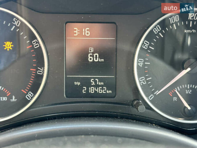 Шкода Октавія, об'ємом двигуна 1.6 л та пробігом 218 тис. км за 7999 $, фото 46 на Automoto.ua