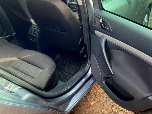 Шкода Октавия, объемом двигателя 16 л и пробегом 220 тыс. км за 7250 $, фото 7 на Automoto.ua