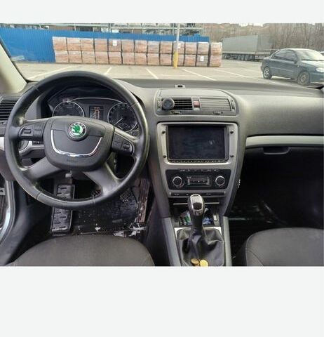 Шкода Октавия, объемом двигателя 1.6 л и пробегом 400 тыс. км за 4800 $, фото 4 на Automoto.ua