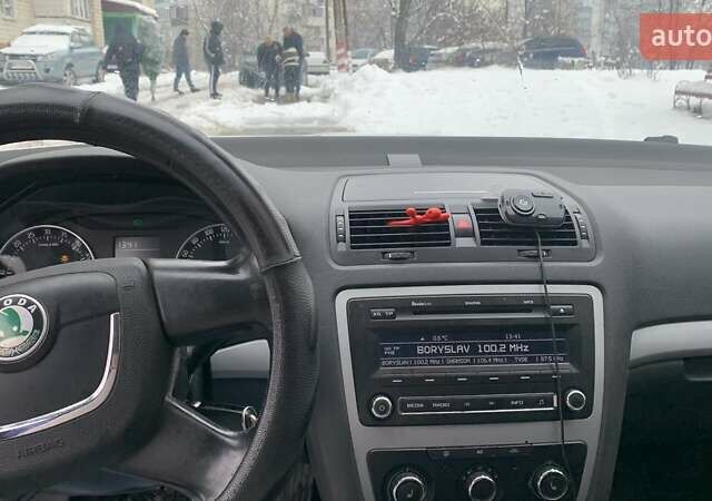 Шкода Октавия, объемом двигателя 1.6 л и пробегом 327 тыс. км за 7800 $, фото 8 на Automoto.ua