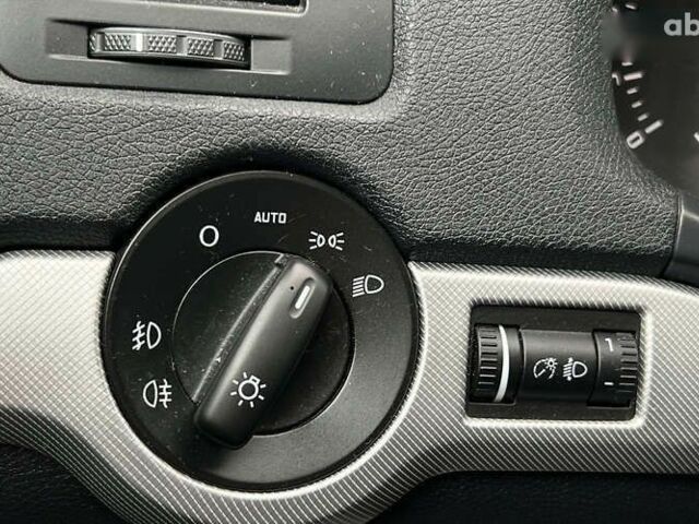 Шкода Октавия, объемом двигателя 1.6 л и пробегом 210 тыс. км за 9450 $, фото 17 на Automoto.ua
