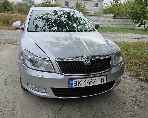 Шкода Октавия, объемом двигателя 1.4 л и пробегом 201 тыс. км за 7500 $, фото 1 на Automoto.ua