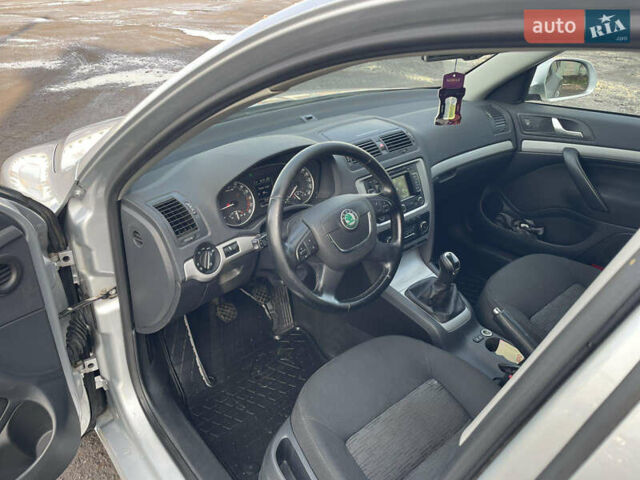 Шкода Октавия, объемом двигателя 1.6 л и пробегом 285 тыс. км за 7800 $, фото 13 на Automoto.ua