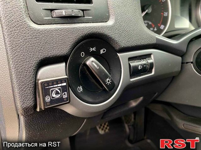 Шкода Октавия, объемом двигателя 1.6 л и пробегом 194 тыс. км за 8400 $, фото 6 на Automoto.ua