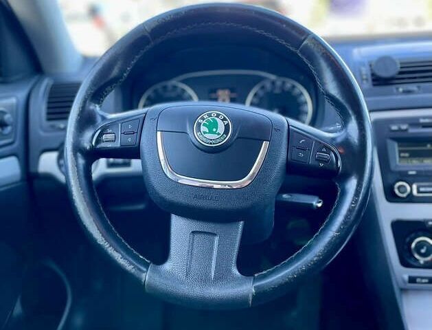 Шкода Октавия, объемом двигателя 1.6 л и пробегом 230 тыс. км за 8799 $, фото 11 на Automoto.ua