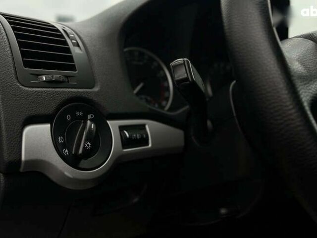 Шкода Октавия, объемом двигателя 1.6 л и пробегом 260 тыс. км за 8800 $, фото 9 на Automoto.ua