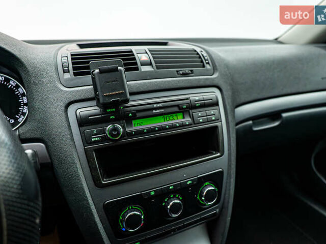 Шкода Октавия, объемом двигателя 1.4 л и пробегом 208 тыс. км за 8311 $, фото 13 на Automoto.ua