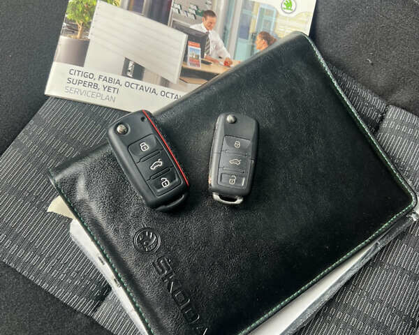 Шкода Октавія, об'ємом двигуна 2 л та пробігом 270 тис. км за 9100 $, фото 13 на Automoto.ua