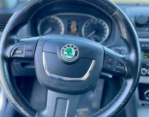 Шкода Октавия, объемом двигателя 1.6 л и пробегом 230 тыс. км за 8799 $, фото 9 на Automoto.ua