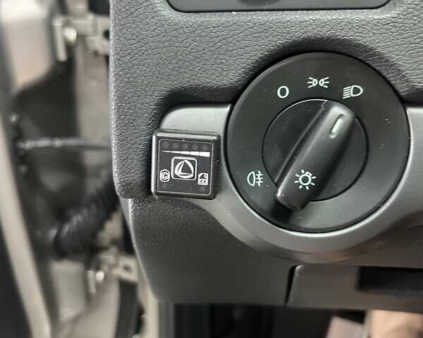 Шкода Октавия, объемом двигателя 1.6 л и пробегом 232 тыс. км за 8800 $, фото 19 на Automoto.ua