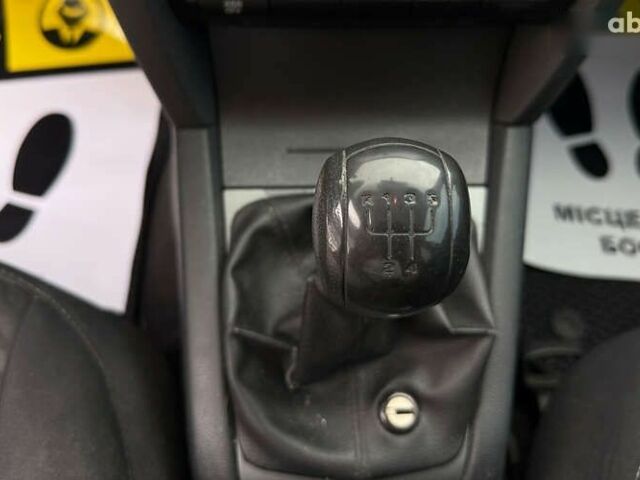 Шкода Октавия, объемом двигателя 1.6 л и пробегом 253 тыс. км за 7800 $, фото 19 на Automoto.ua