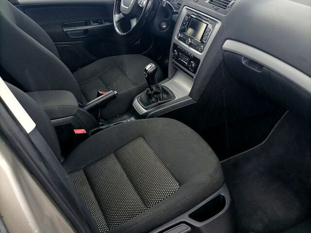 Шкода Октавія, об'ємом двигуна 1.8 л та пробігом 175 тис. км за 6700 $, фото 3 на Automoto.ua