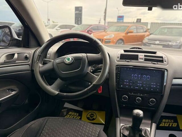 Шкода Октавия, объемом двигателя 1.6 л и пробегом 253 тыс. км за 7800 $, фото 9 на Automoto.ua